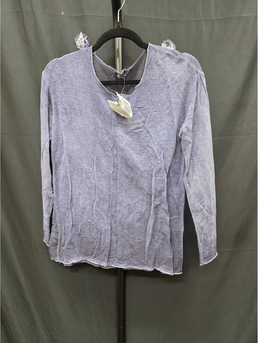 INC INTERNATIONAL CONCEPTS PURPLE SILVER OUTLINE LONG SLEEVE TOP SIZE S